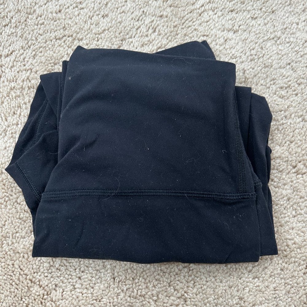 Align 19" Crop - Black